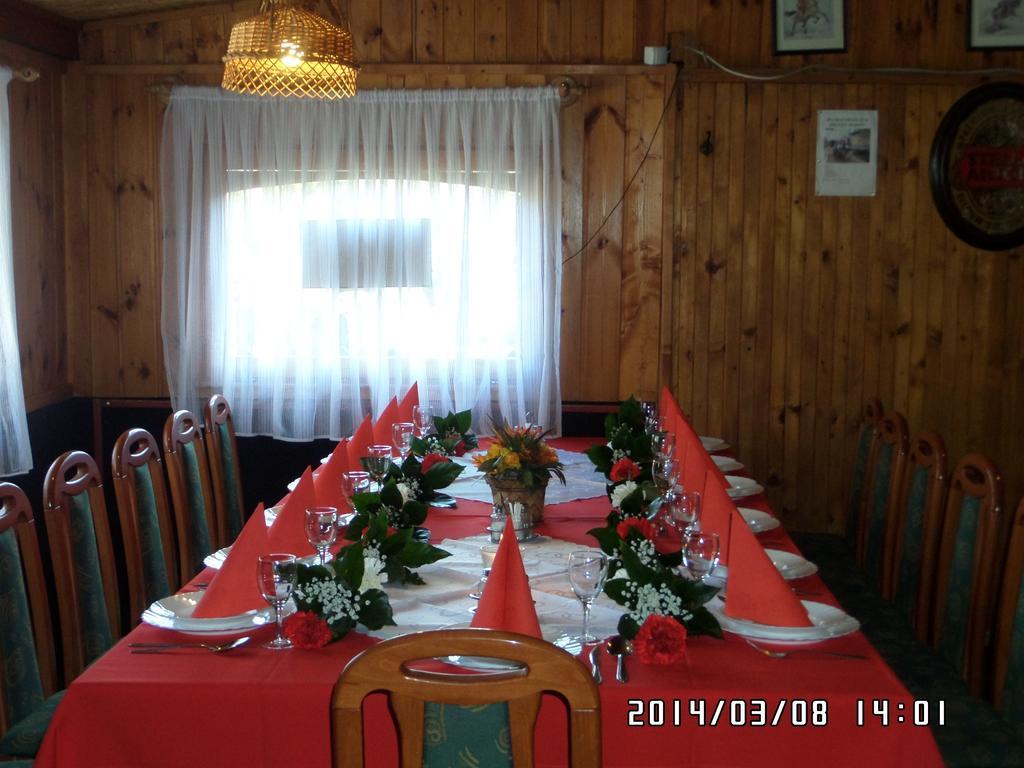 Taltos Vendeghaz Bed & Breakfast Szilvásvárad Екстериор снимка